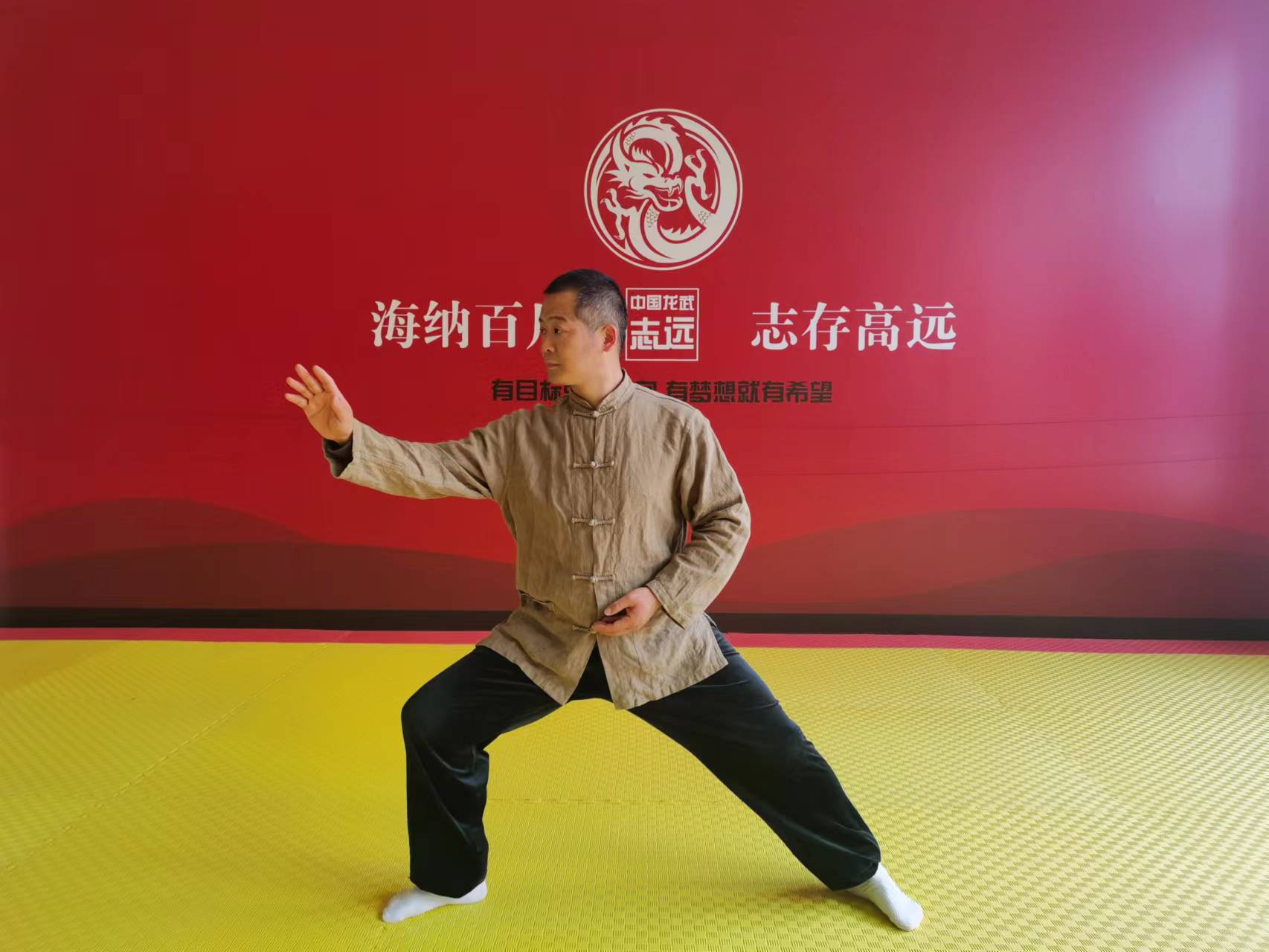 国医文化传承委员会副主席    张新亮(图23)